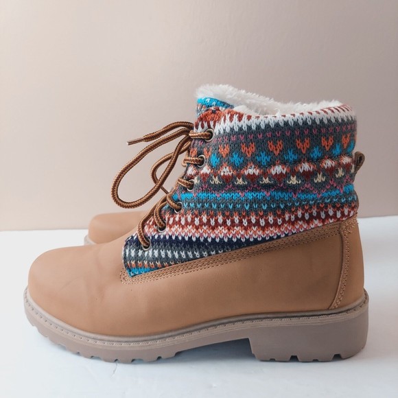 Olivia Miller Womens Sz 7 Lace Up Tan Ankle Booties Sweater Top Fashion Shoe - Picture 13 of 13